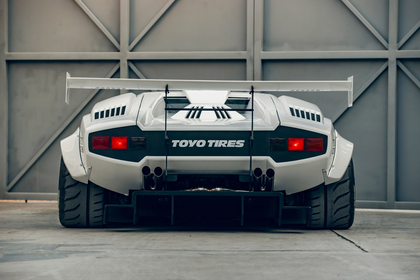 LB-WORKS Countach