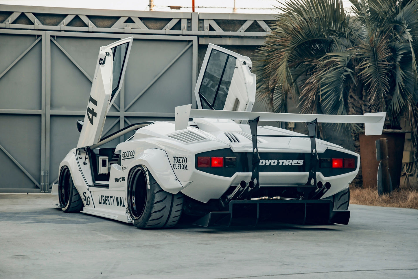 LB-WORKS Countach